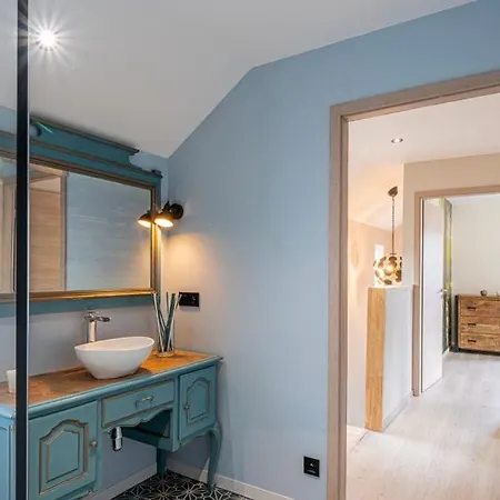 Au Pachi D'emile Дом отдыха *